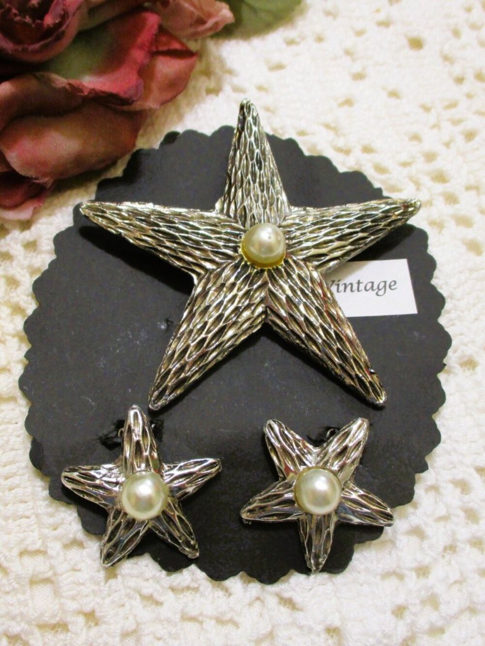 VINTAGE Star Shaped Brooch Earrings: Textured Silver Faux Pearl Jewelry Set